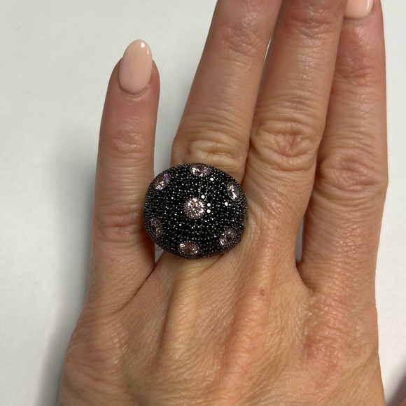 ‎‏Suzy Levian Sterling Silver Black Pink CZ Pave Dome Ring NWT - Picture 5 of 5